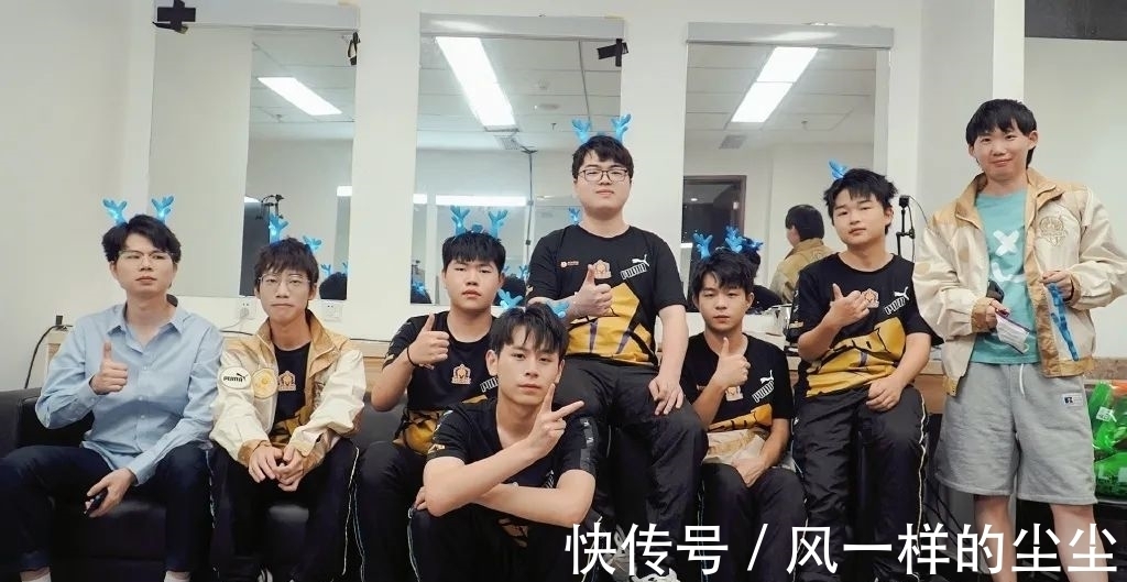 后的坚持与 后的坚持与