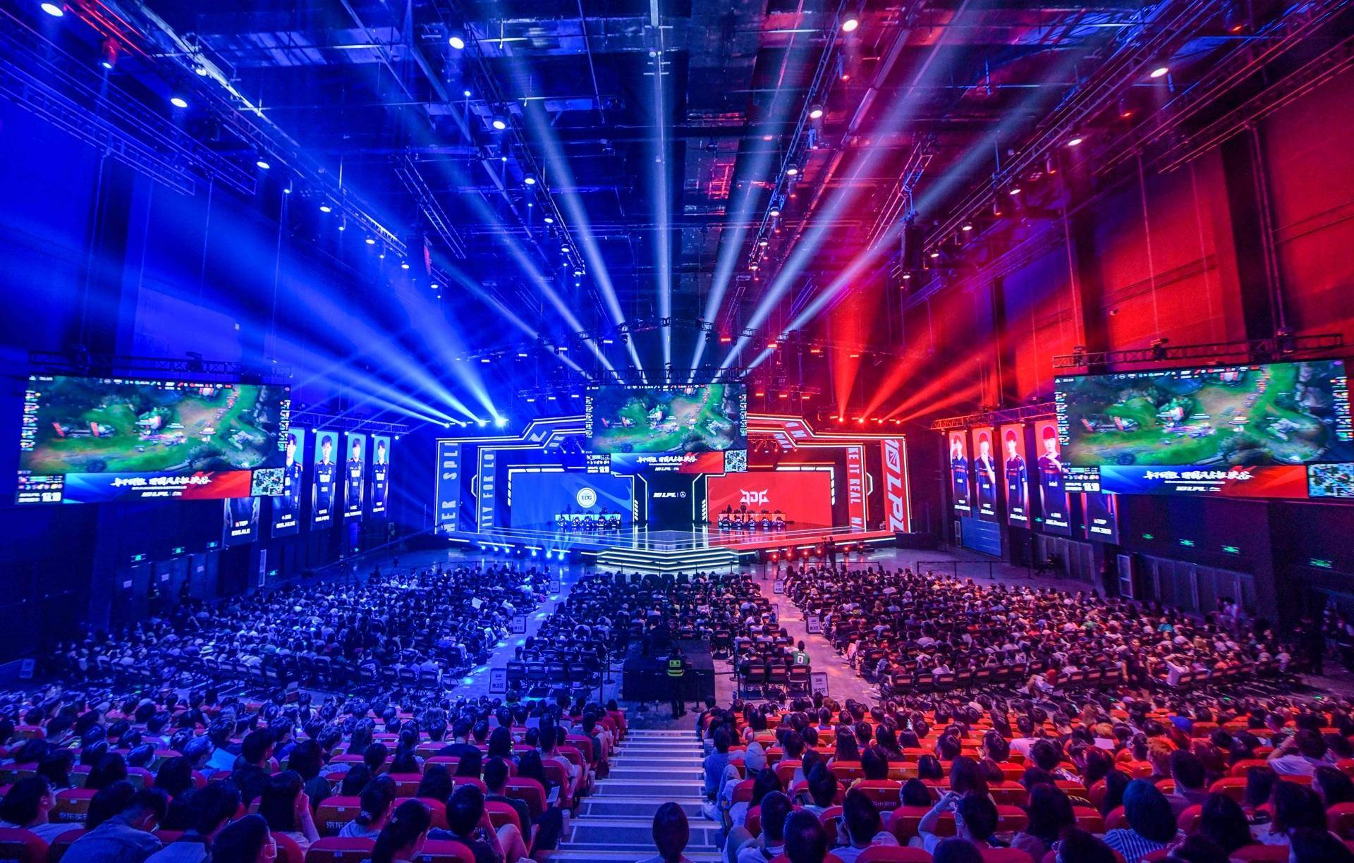 阵诺里奇的 阵诺里奇的